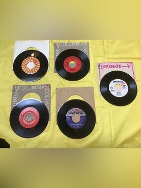 60’s VTG 45 Singles w/ Original Sleeves J Joplin, Supremes, Simon & G..